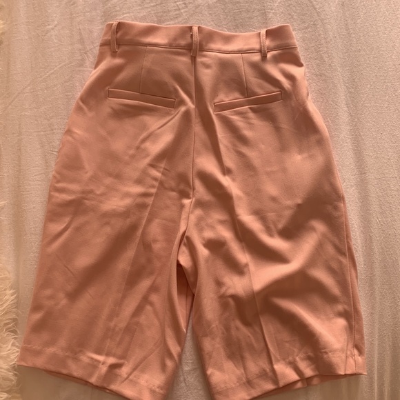 The Frankie Shop Julie Gabardine Short - Picture 4 of 6